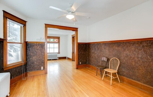 Foto del edificio - 807 Snelling Ave N