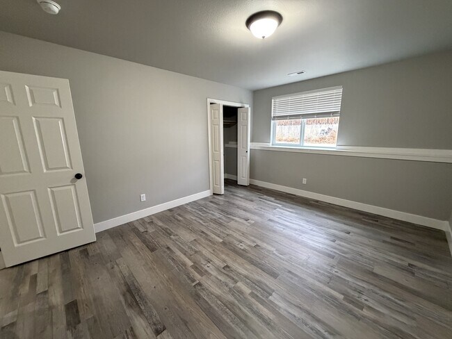 Building Photo - 1331 Lynn Ave