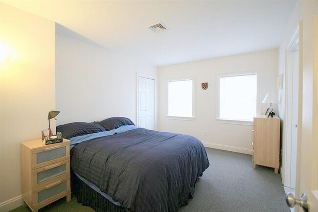 Foto del edificio - 157 Auburn St