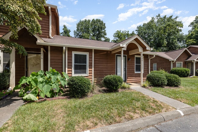 Building Photo - 508 Rock Cliff Ct