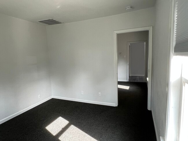 Building Photo - 4430 Pennsylvania St