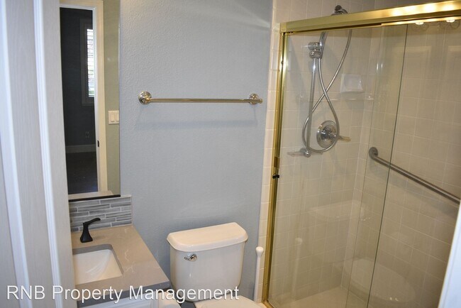 Foto del edificio - 5 br, 4.5 bath House - 5061 Ashley Woods D...