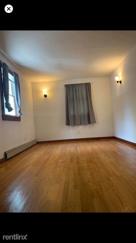Building Photo - 2 br, 1 bath Apartment - 48 Maple St B Unit B