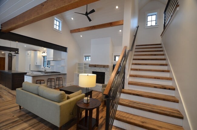 Foto del edificio - 300 Washington Rd