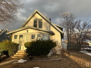 Building Photo - 919 S 20th St