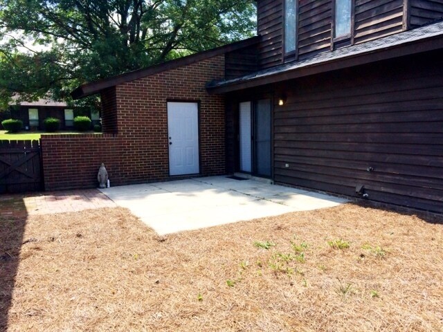 Foto del edificio - Holden Village Townhome Available - Newly ...