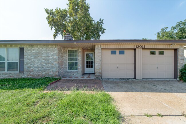 Building Photo - 13011 Harwin Dr