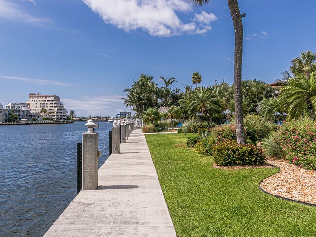 Building Photo - 888 Intracoastal Dr
