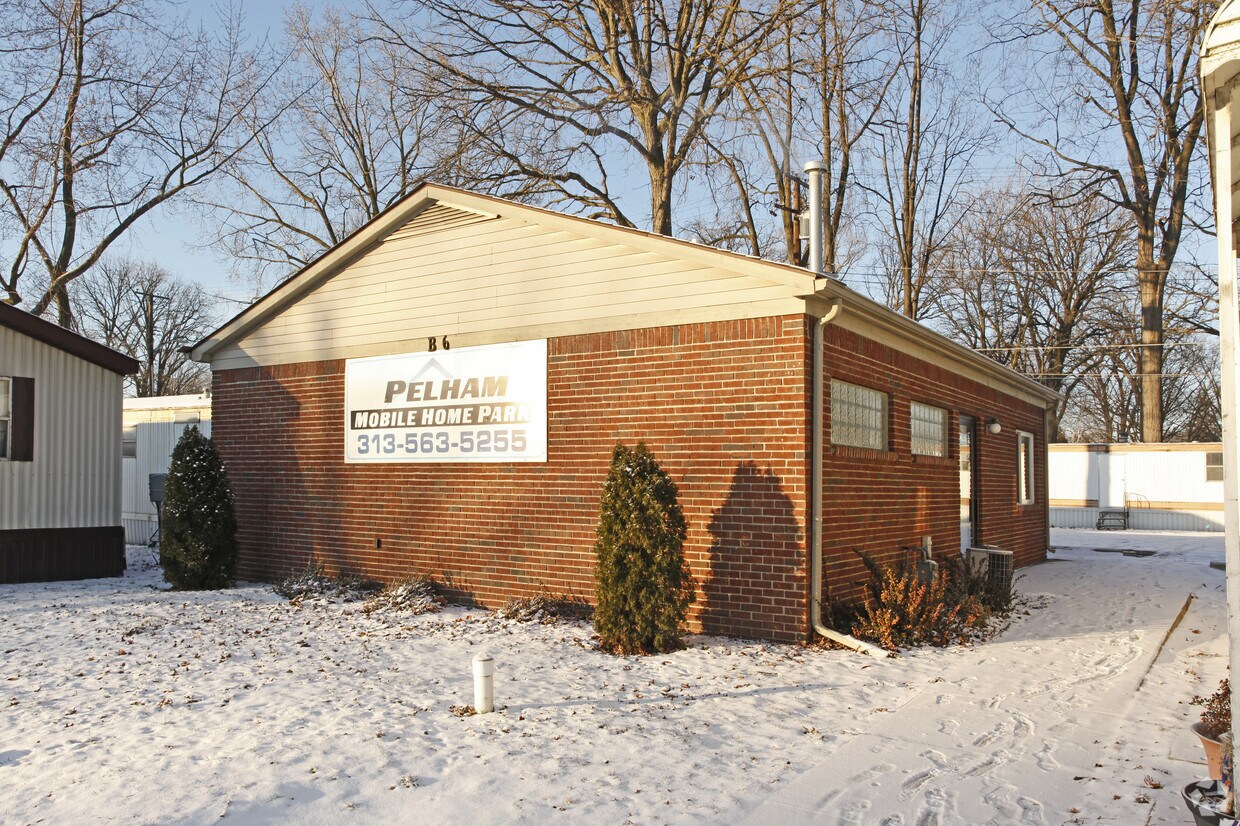 Pelham Mobile Home Park Apartments in Dearborn Heights, MI