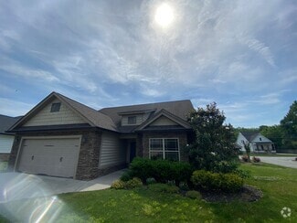 Building Photo - 3796 Willow Lake Cir