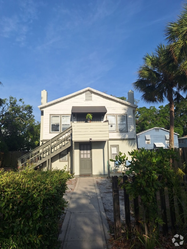 Building Photo - 1120 17th St N