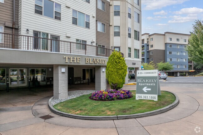 Building Photo - The Blakely at Echo Lake