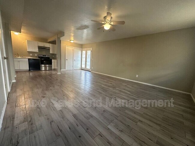 Foto del edificio - 6066 NW Expressway