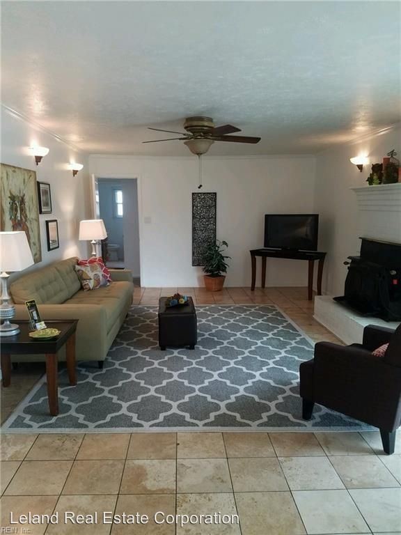 Foto del edificio - 5143 Westerly Dr