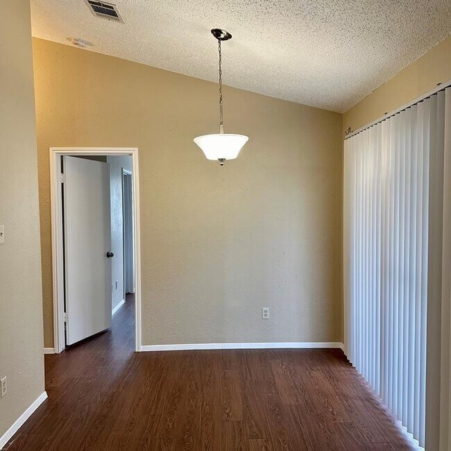 616 Rollingway Dr, Round Rock, TX 78681 Townhome Rentals in Round