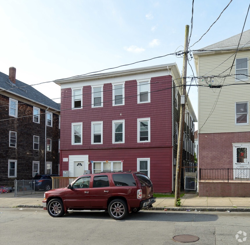 Building Photo - 16 Bullard St