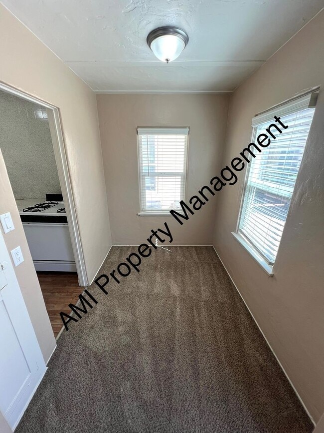 Foto del edificio - Cottage with Garage and $500 off First Mon...
