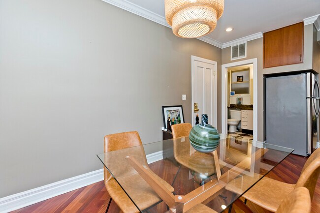 Building Photo - 2133 N Kedzie Blvd