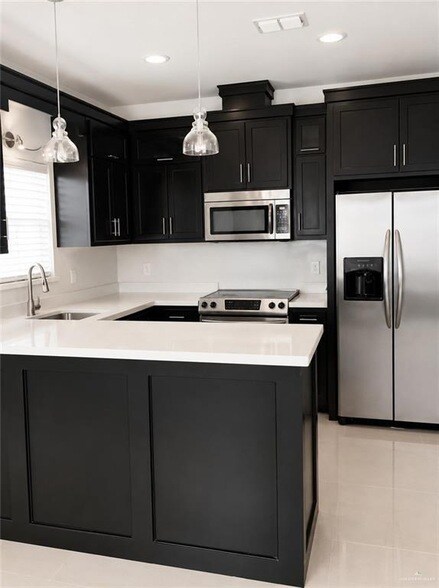 Foto del edificio - 1219 White Oak Dr