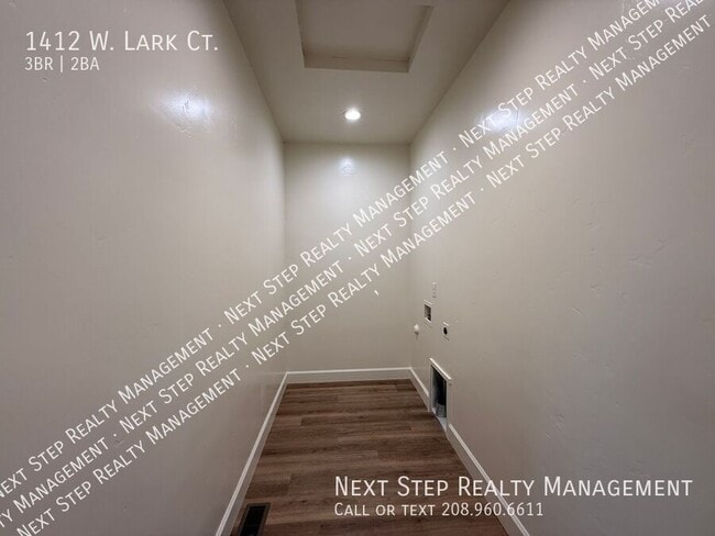 Foto del edificio - 1412 W Lark Ct