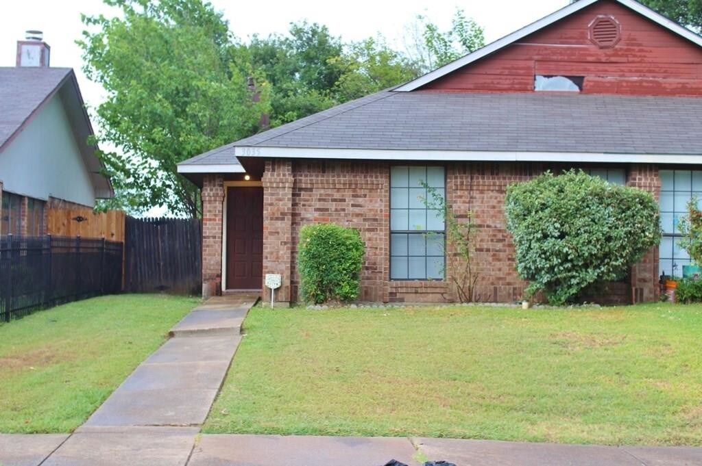 3035 Oak Ridge Pl, Grand Prairie, TX 75052 Townhouse for Rent in
