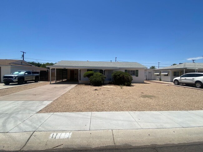 Foto del edificio - 11111 W Greer Ave