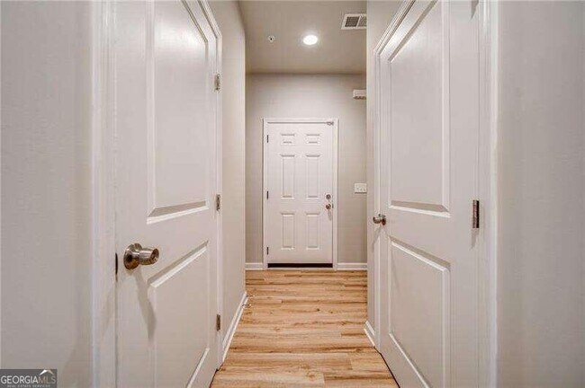 Building Photo - 8337 Triple Crown Dr