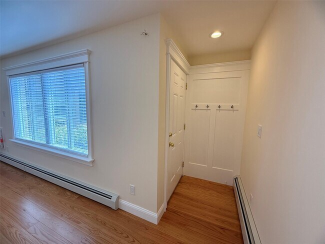 Foto del edificio - 250 Beechwood Ave