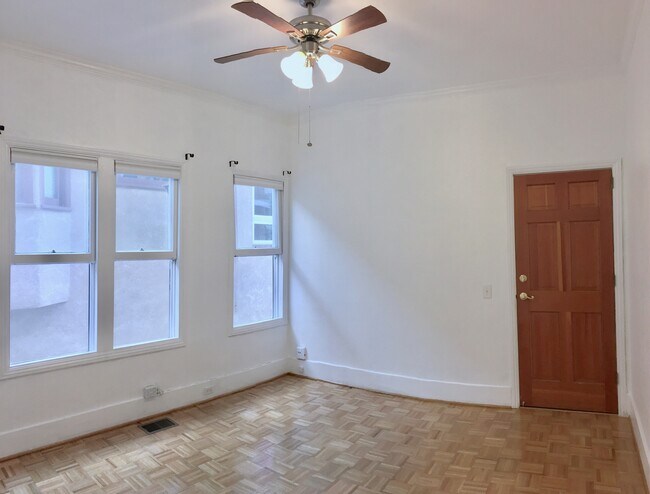 Building Photo - 460 Wisnom Ave