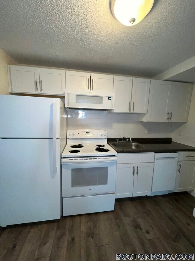 Foto del edificio - 122 Dustin St