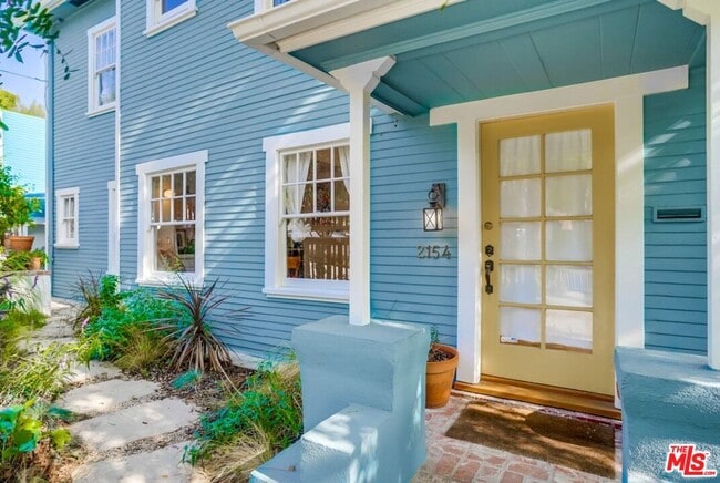 Foto del edificio - 2154 Willetta Ave N