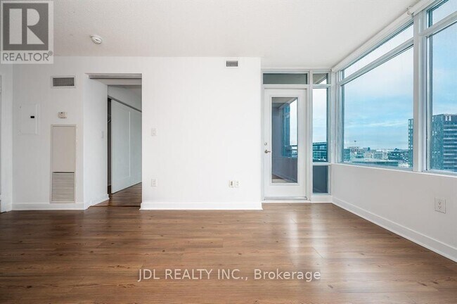 Photo du bâtiment - 25 Telegram Mews