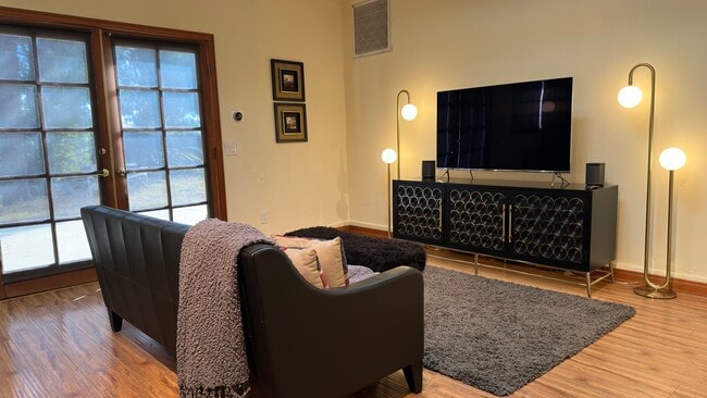 Building Photo - 26065 Adamor Rd