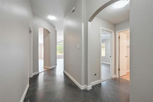 Building Photo - 12117 Tumbling Creek Trail