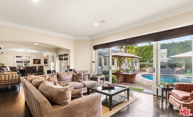 Foto del edificio - 2147 Duxbury Cir