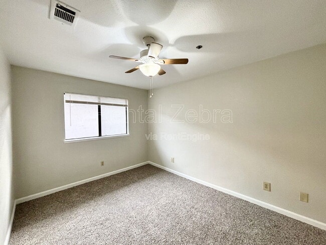 Building Photo - 1131 Colorado Ave