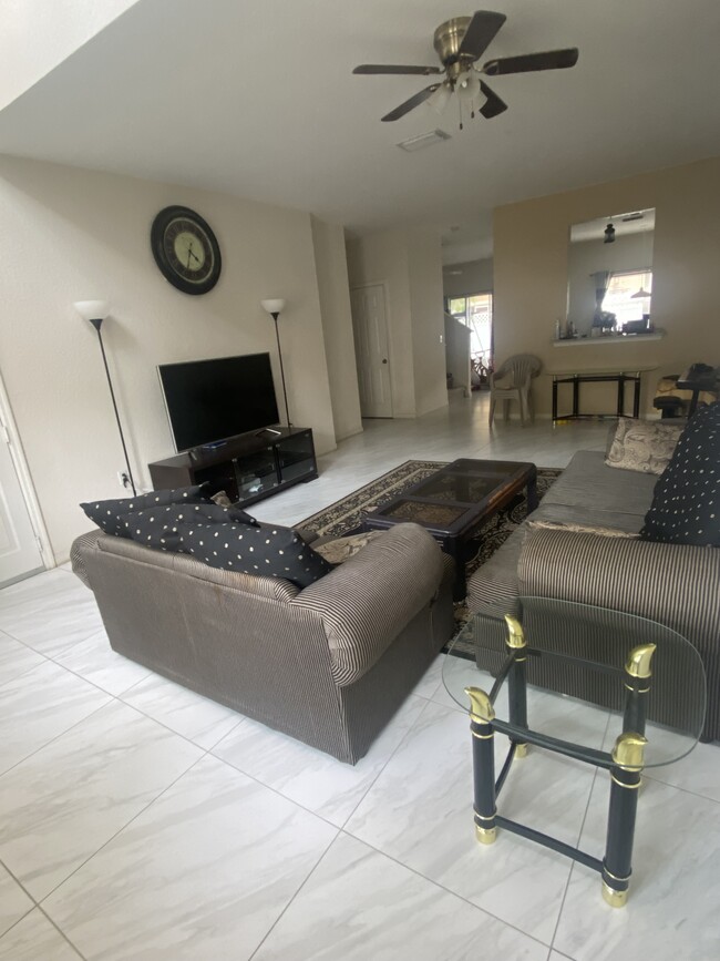 Building Photo - 16306 Parkstone Palms Ct