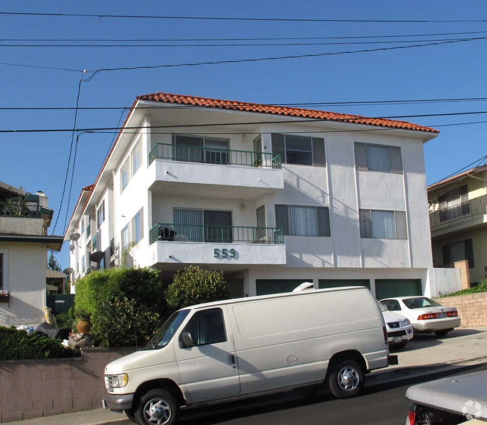 Primary Photo - 559 W 36th St