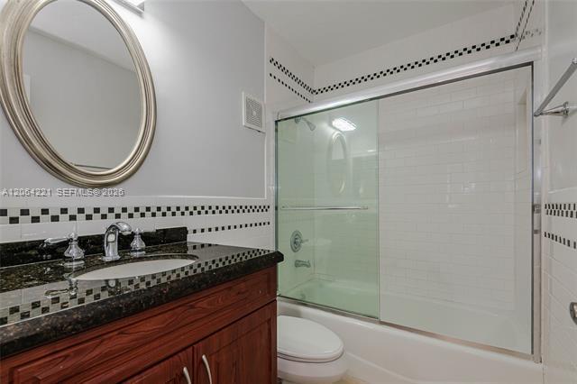 Building Photo - 4520 SW 68th Court Cir