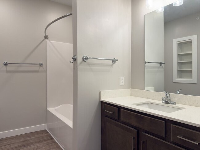 Interior Photo - The Landing at Legends | Specials Available