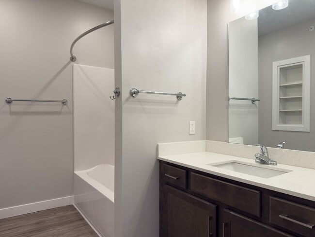 Interior Photo - The Landing at Legends | Specials Available