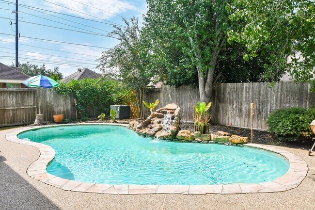 Foto del edificio - 7010 Adobe Oaks Ct