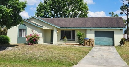 Building Photo - 391 Buttonwood Dr