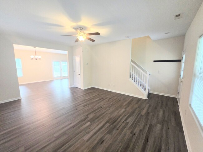 Building Photo - 4228 Cardinal Ln