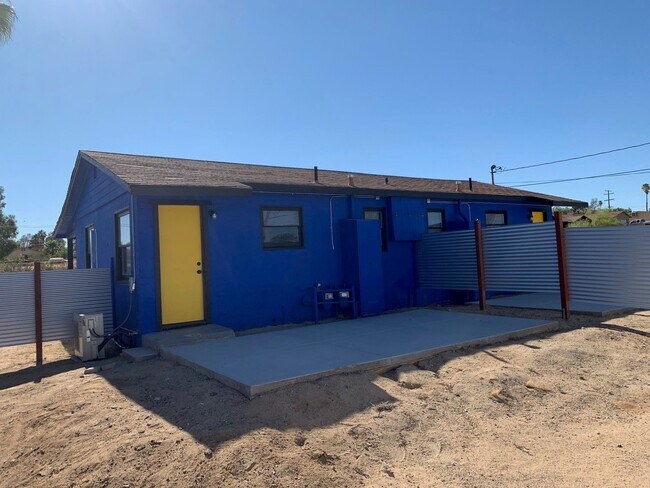 Foto del edificio - 6095 Lupine Ave