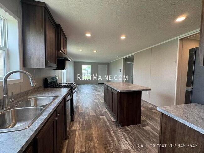 Foto del edificio - 111 H St