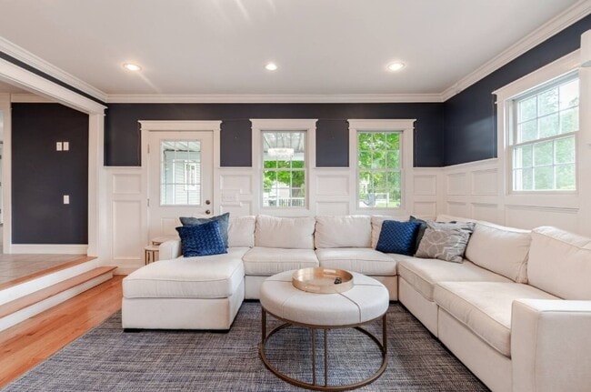 Building Photo - 45 Indian Hill Ave