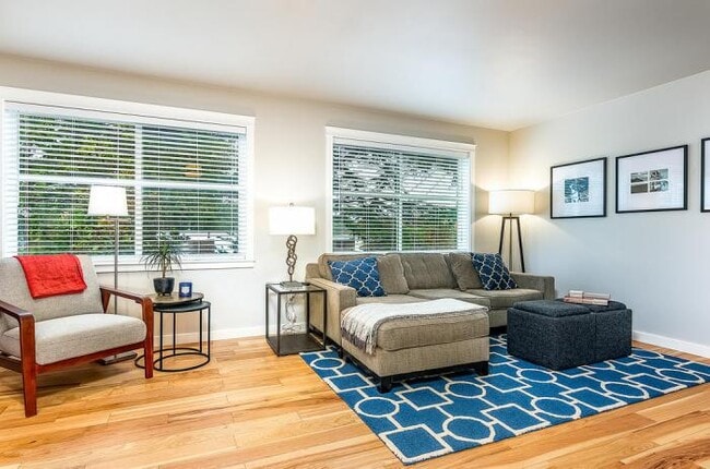 Building Photo - 3 bedroom in Seattle WA 98126