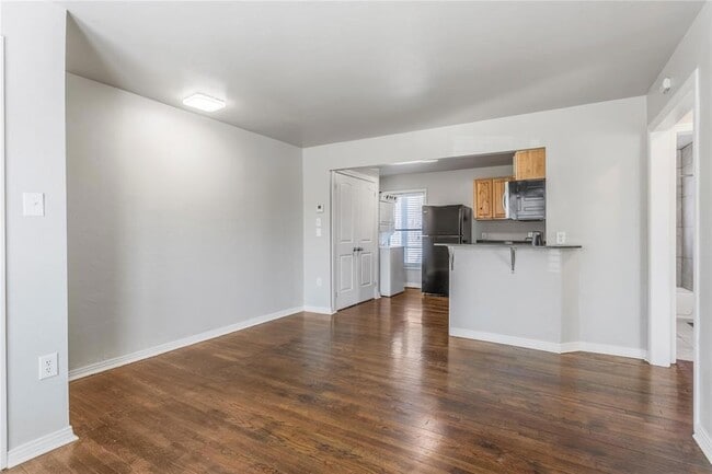 Foto del edificio - 1217 N Blackwelder Ave