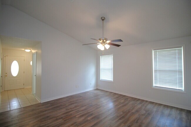 Foto del edificio - 3BR Home in Southwest Pensacola Near NAS Pensacola with No Carpet, 2-Car Garage & Fenced Yard